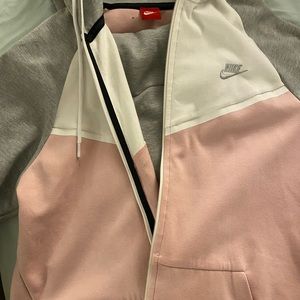 Women Nike sweatsuit